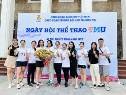 Khoa Kinh tế - Luật hưởng ứng "Ngày hội thể thao TMU 2022"